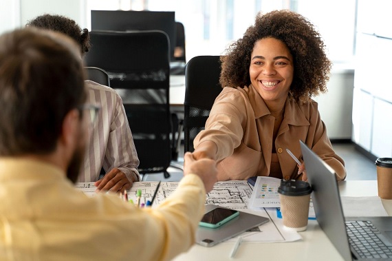 Estratégias de gestão evitam turnover e prejuízos às pequenas e médias empresas